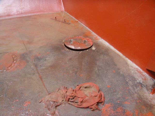 Hold Bilges Cleaning - Maintenance